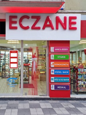 IŞIKLI NÖBETÇİ ECZANE PANOSU MODEL 3 ASKILI 